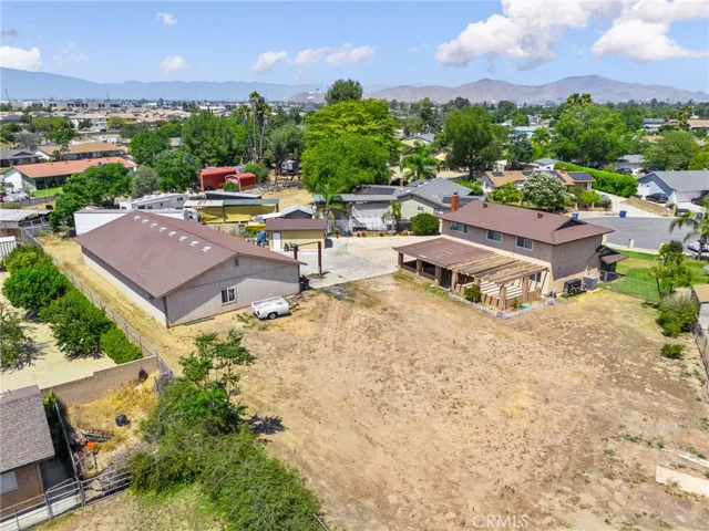 4921 Rock Court, Jurupa Valley, California 91752