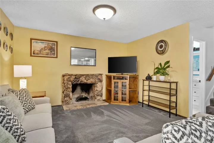 4921 Rock Court, Jurupa Valley, California 91752