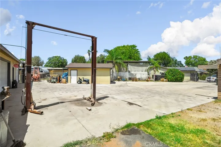 4921 Rock Court, Jurupa Valley, California 91752