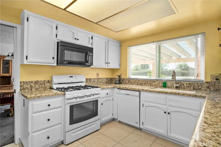 4921 Rock Court, Jurupa Valley, California 91752