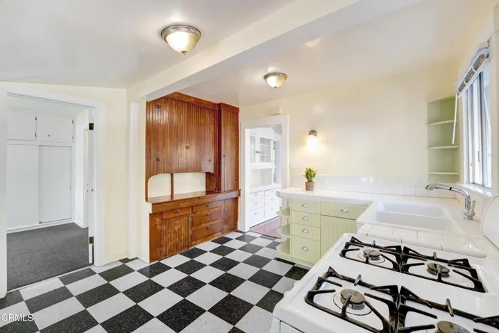 505 E Olive 10