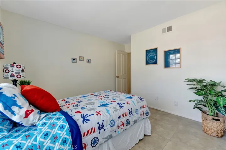 4th bedroom