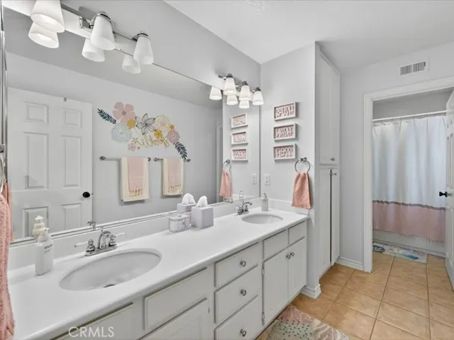 Bathroom #2