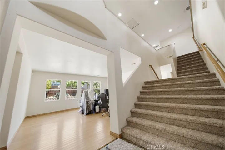 THE GRAND ENTRANCE STAIRCASE