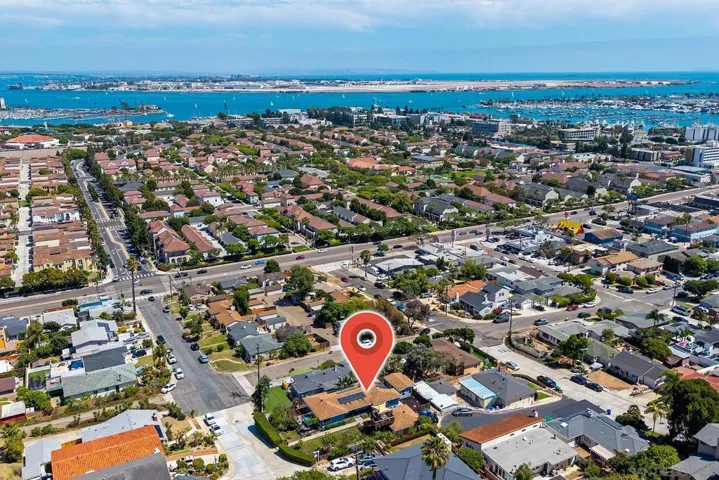 3115 Russell, San Diego, California 92106