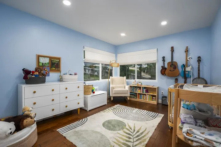 3115 Russell, San Diego, California 92106