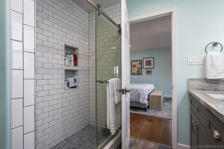 3115 Russell, San Diego, California 92106