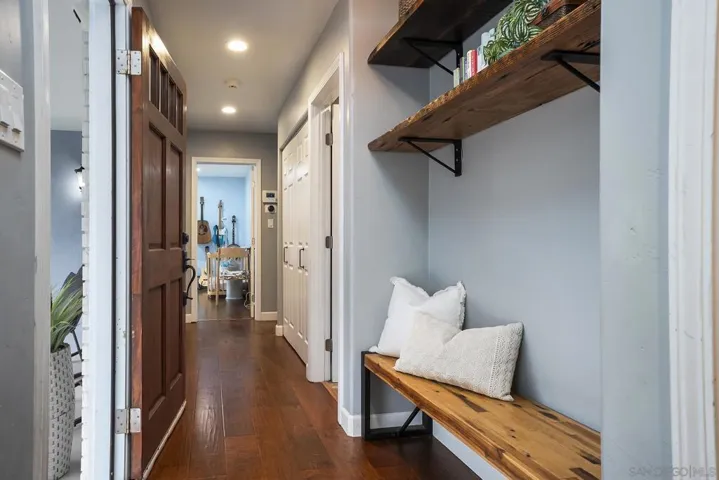 3115 Russell, San Diego, California 92106