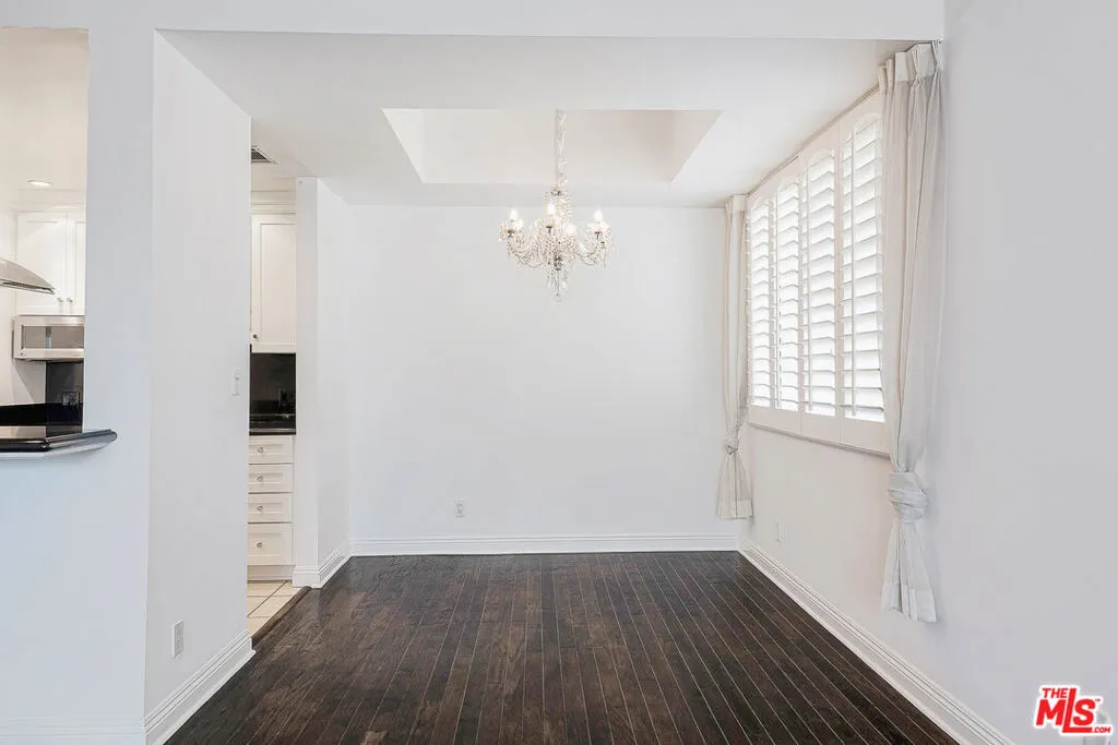 Seperate dining space