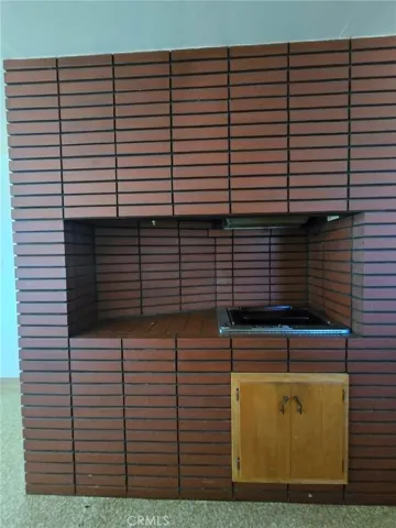 Built in grill in kitchen