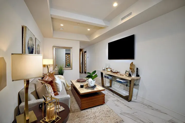 187 Cherry Ave, Carlsbad, California 92008
