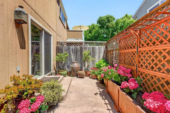 107 Bar Harbor Court, Aptos, California 95003