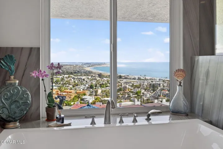 Bathtub View
