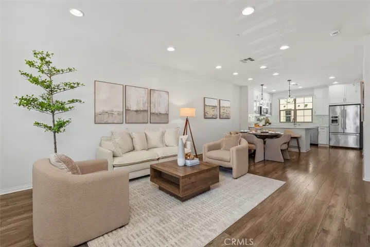 160 Capricorn, Irvine, California 92618