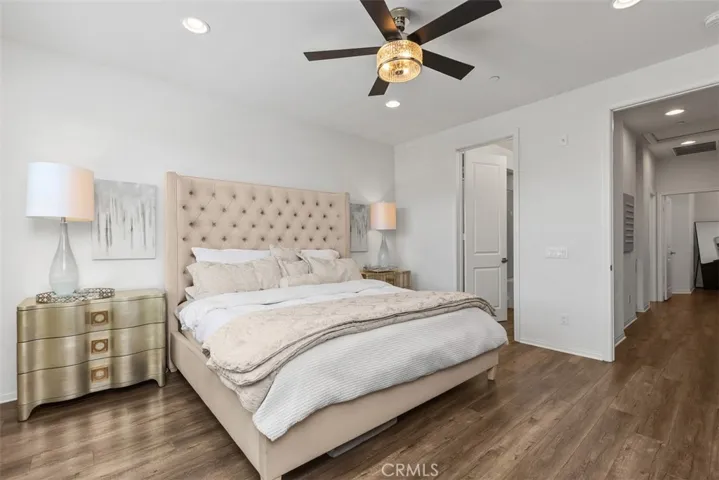 160 Capricorn, Irvine, California 92618