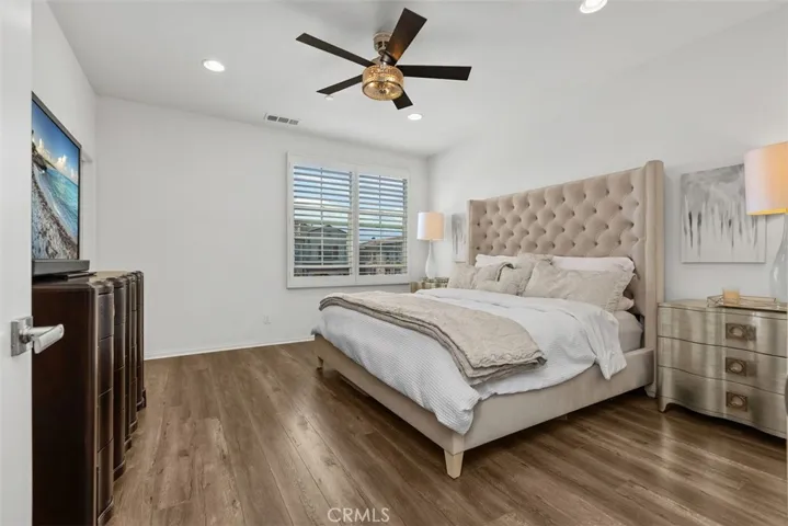 160 Capricorn, Irvine, California 92618
