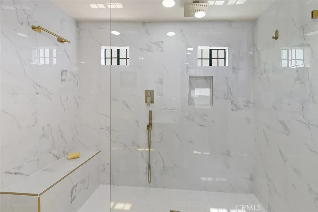 Main Suite Bathroom 2