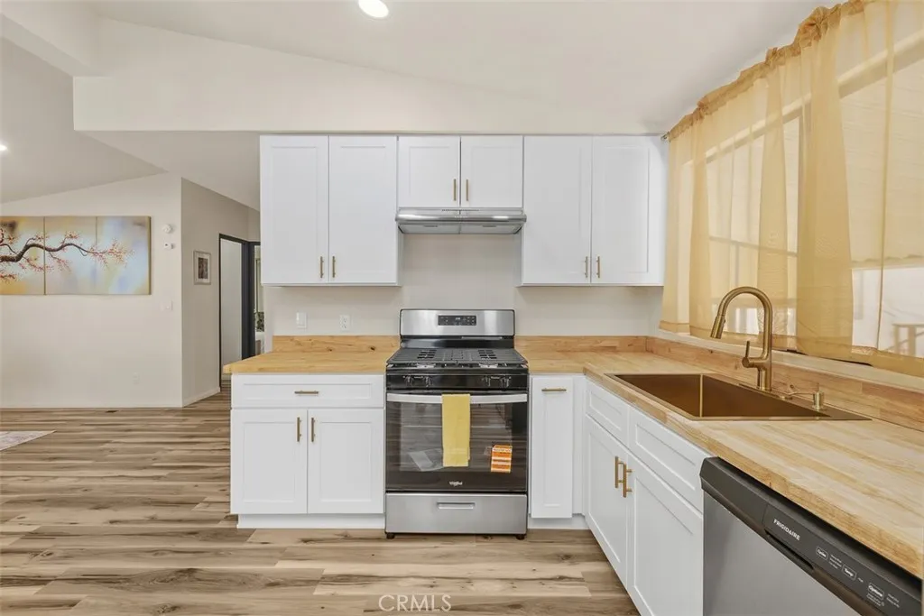 Kitchen 3