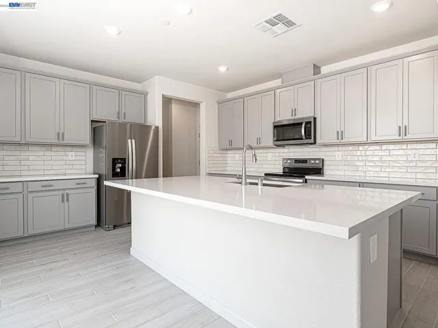 Photo is not of the actual home, but is an inspirational photo of builder’s model home and may depict options, furnishings, and/or decorator features that are not included