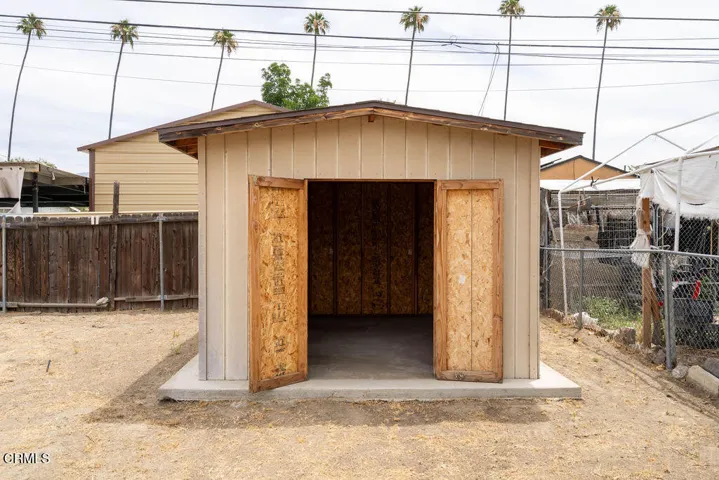 Exterior-12