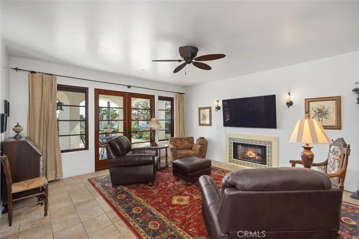 Living area looking out to private 800 sq. foot patio.