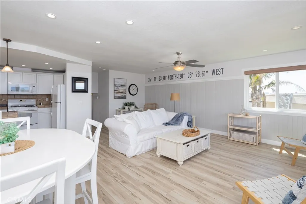 Living and dining area