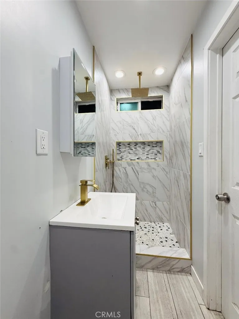 Garage bath