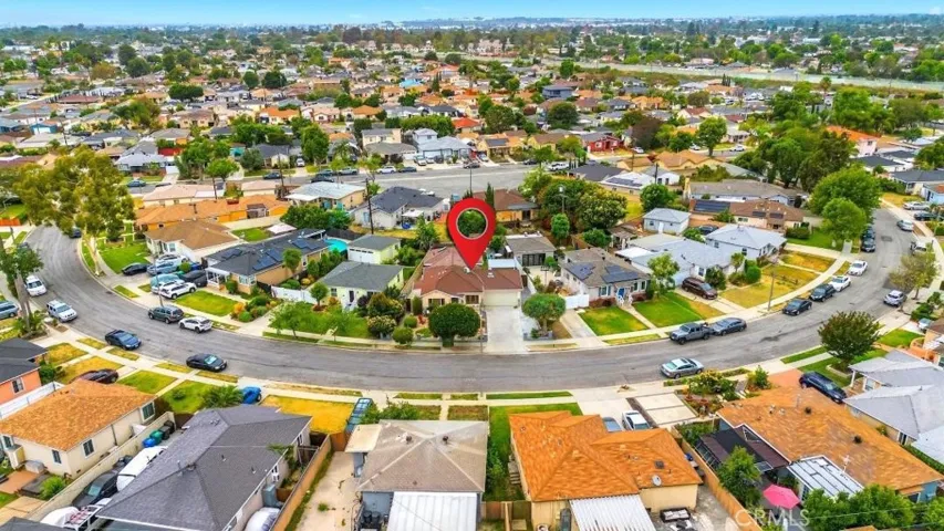 5055 N Raton, Long Beach, California 90807