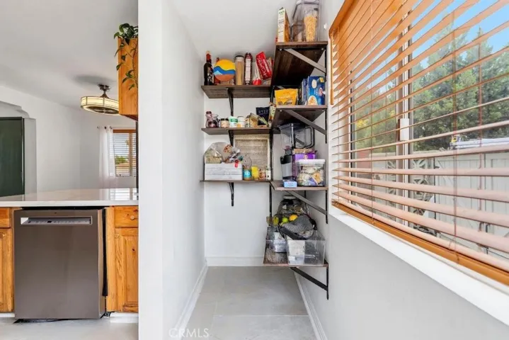 5055 N Raton, Long Beach, California 90807