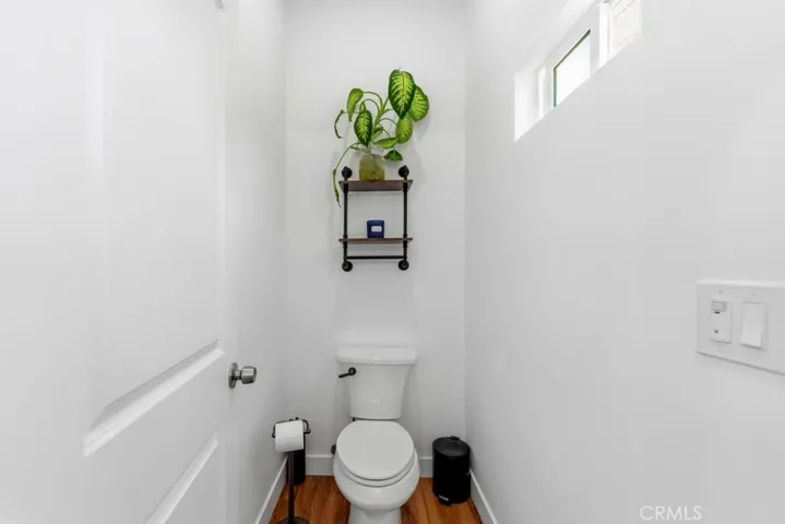 5055 N Raton, Long Beach, California 90807