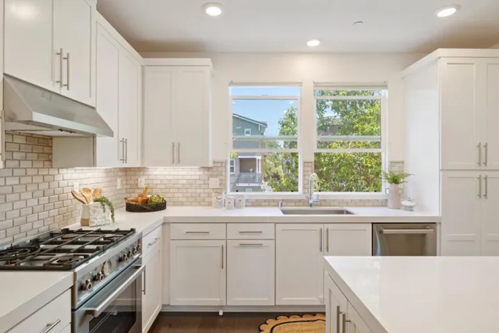 2239 Mora Place, Mountain View, California 94040