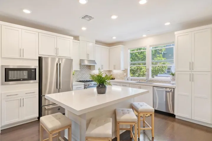 2239 Mora Place, Mountain View, California 94040