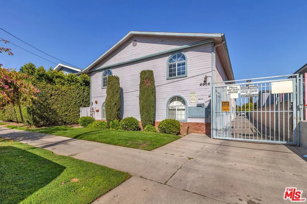 View of the Building on Sylmar