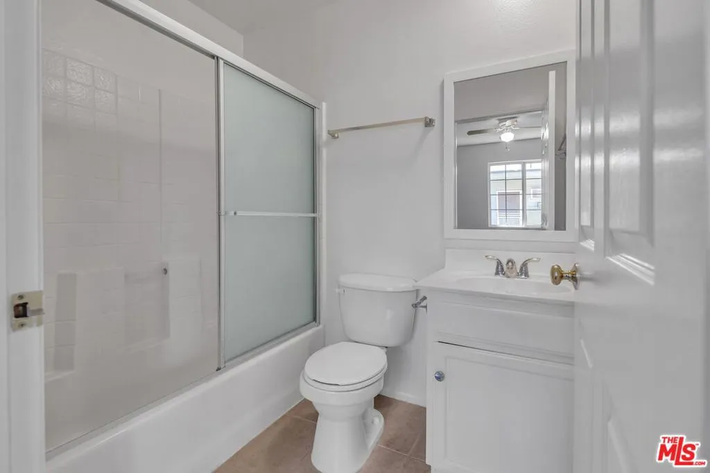 Bedroom #1 Ensuite Bathroom