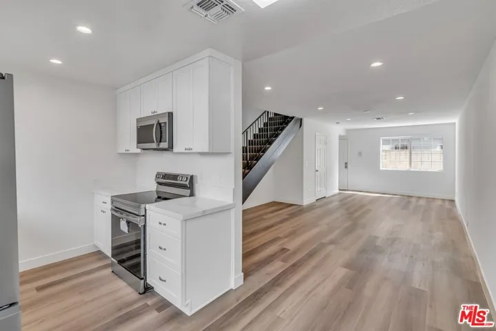 Updated 2-Story Townhome