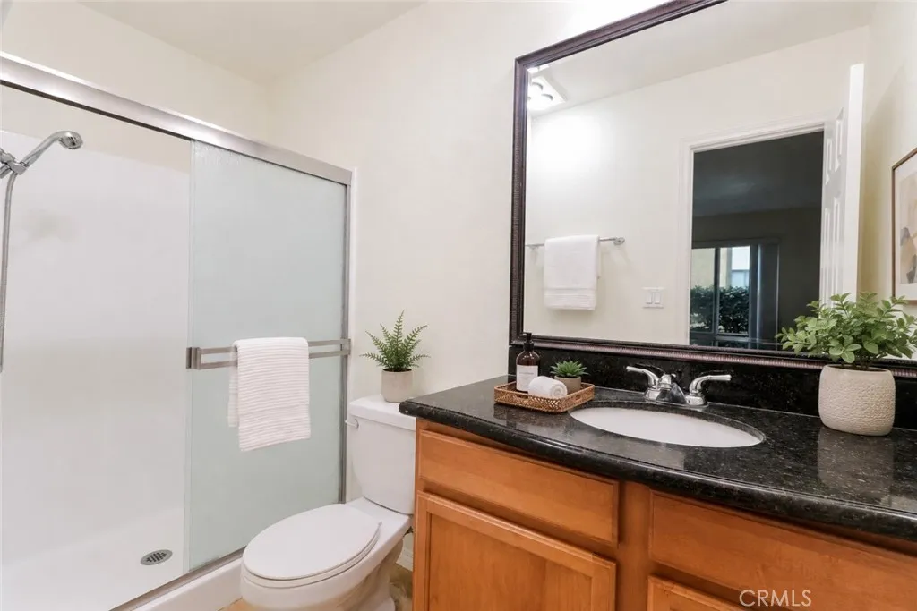 Primary En-Suite Bathroom
Virtually staged photo