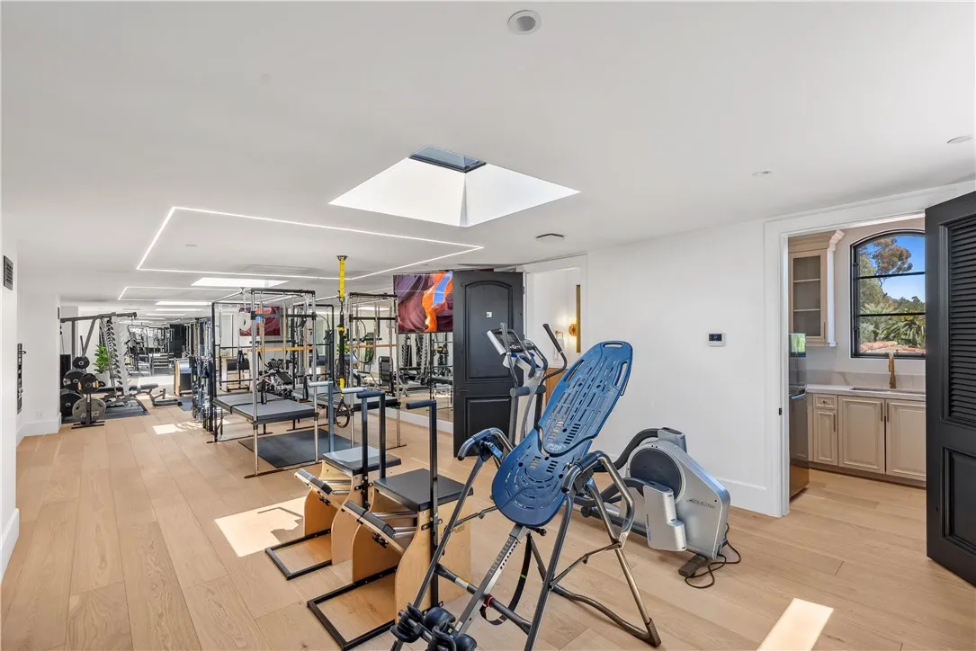 Pilates Studio/Gym/Full Bath and Kitchenette