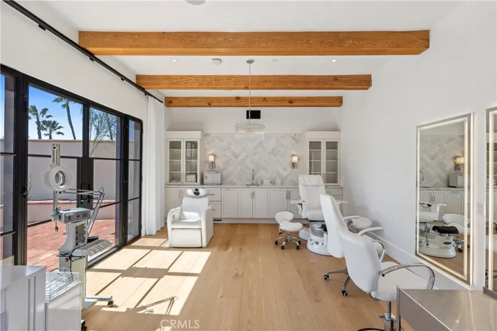 Nail/Hair Salon