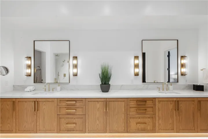Guest House Primary Bath