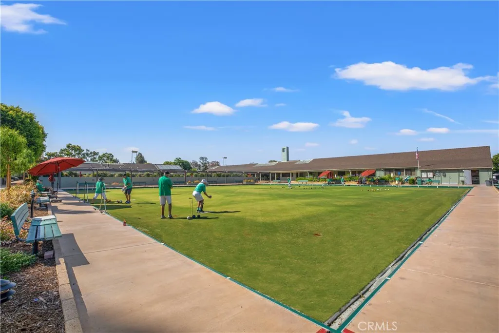 Lawn bowling