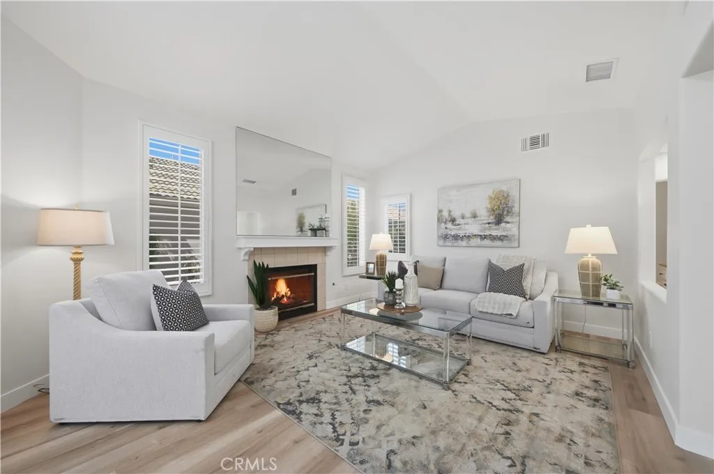Welcome home to 40502 Via Amapola.