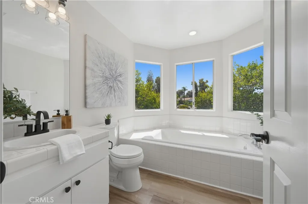 Full guest bathroom upstairs.