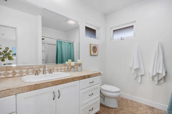 182 Andrew Avenue, Encinitas, California 92024