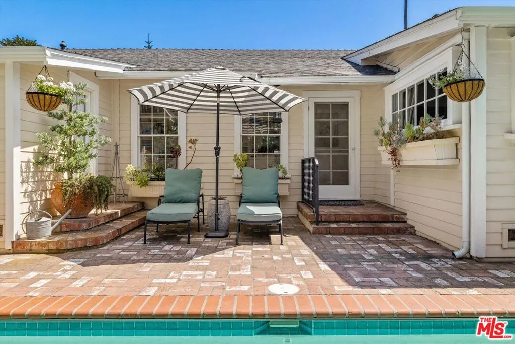 Patio/Pool