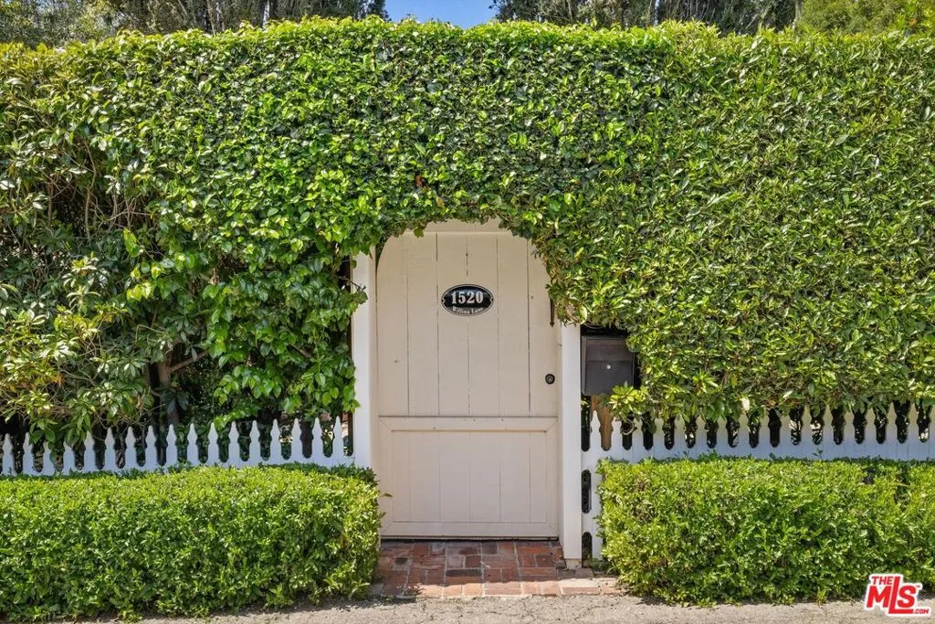 Gate Entrance