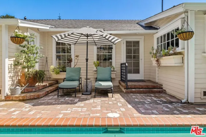 Patio/Pool