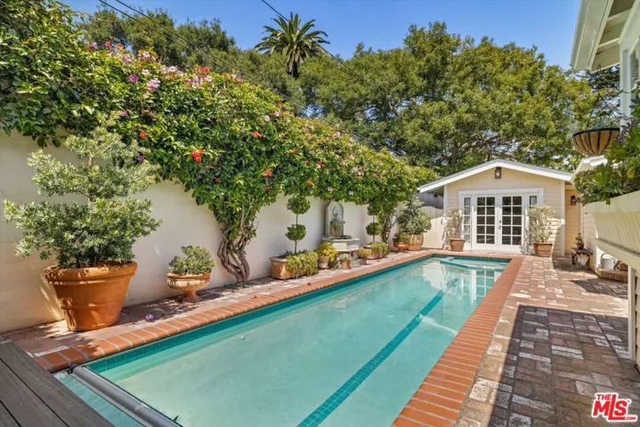 Patio/Pool
