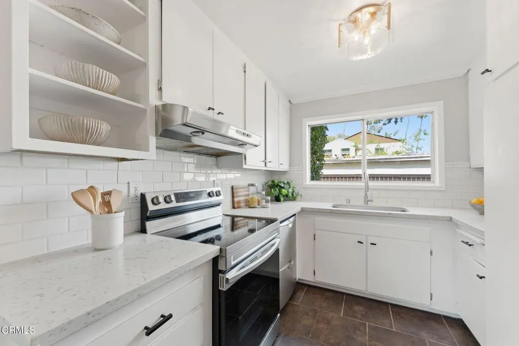 9-420 S Madison Ave-13