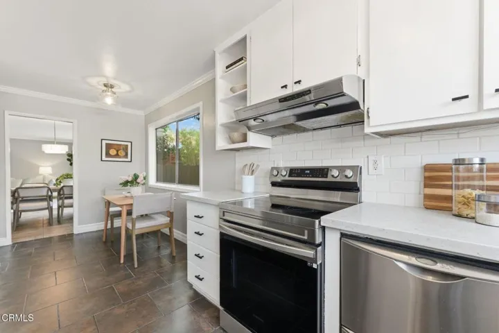 10-420 S Madison Ave-14