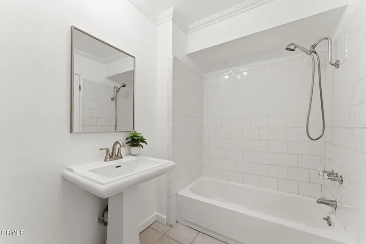 15-420 S Madison Ave-24